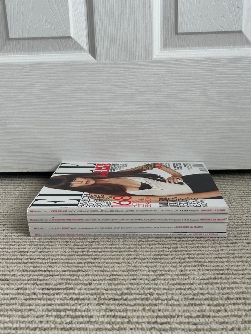LIKE NEW: Elle US Magazine Bundle (2011, 2012)